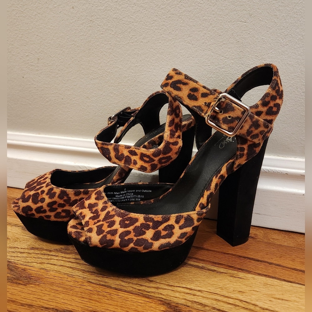 Messino Heels - Size:6 - Leopard Print